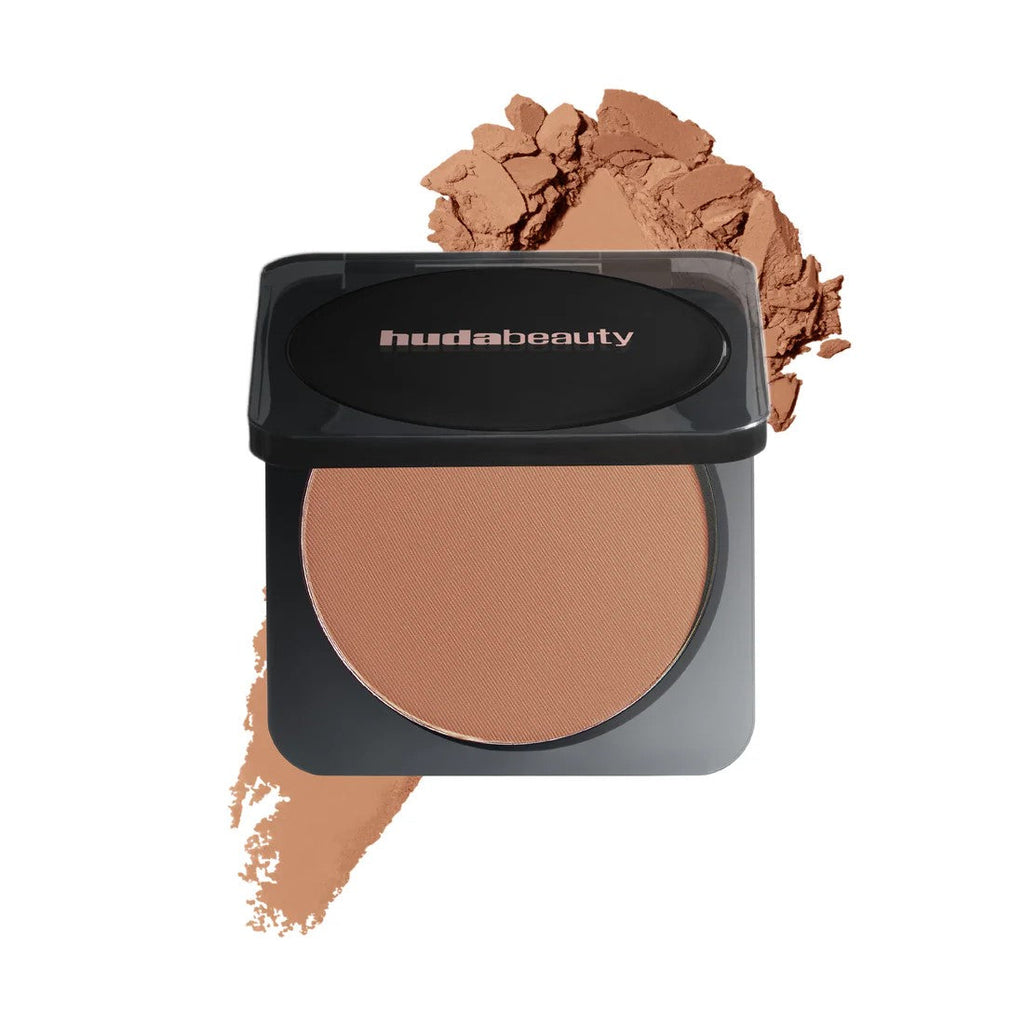 Huda Beauty - Easy Bake Pressed Powder